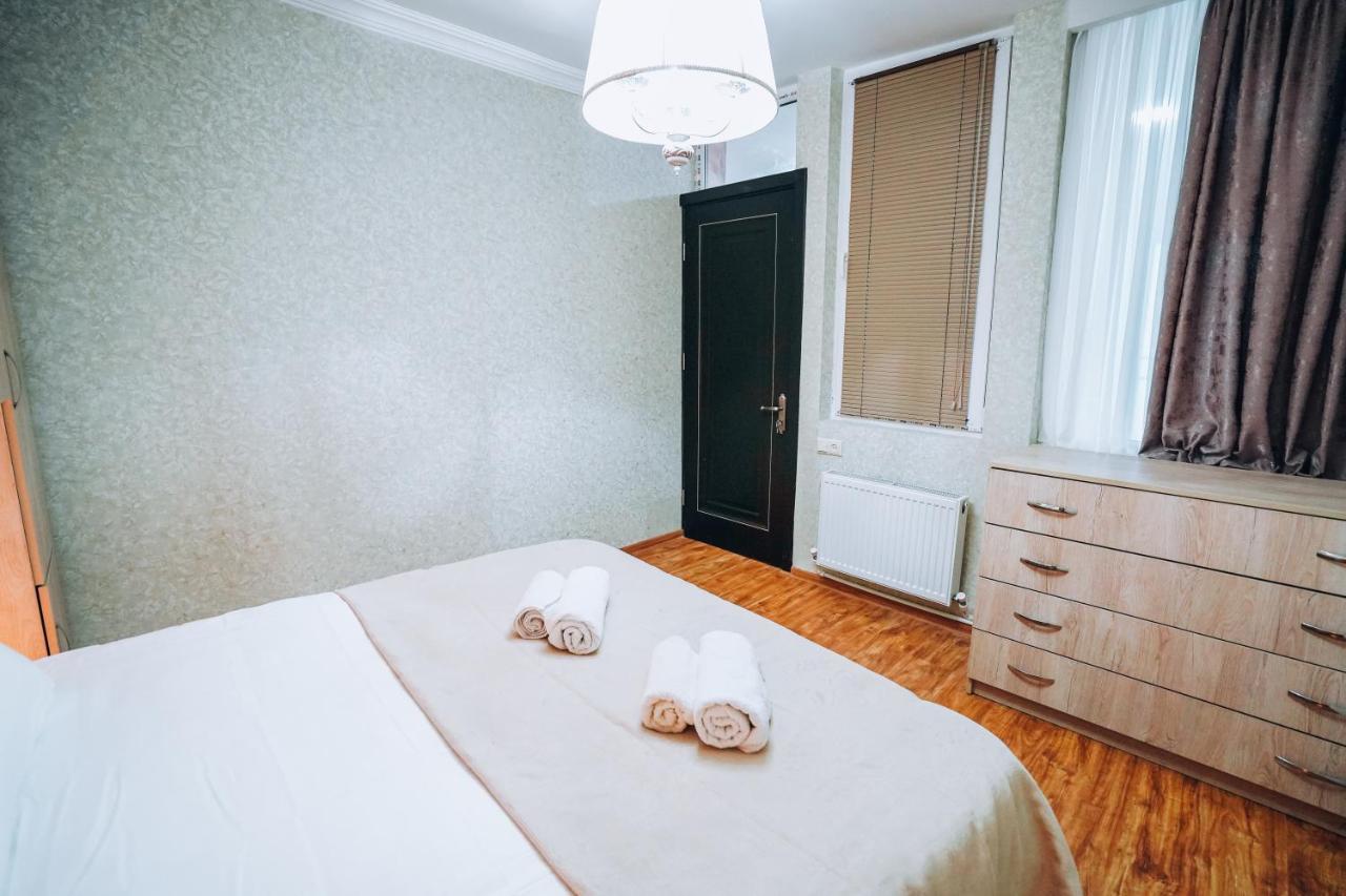 Second House Rustaveli Apartment Tbilisi Exterior photo